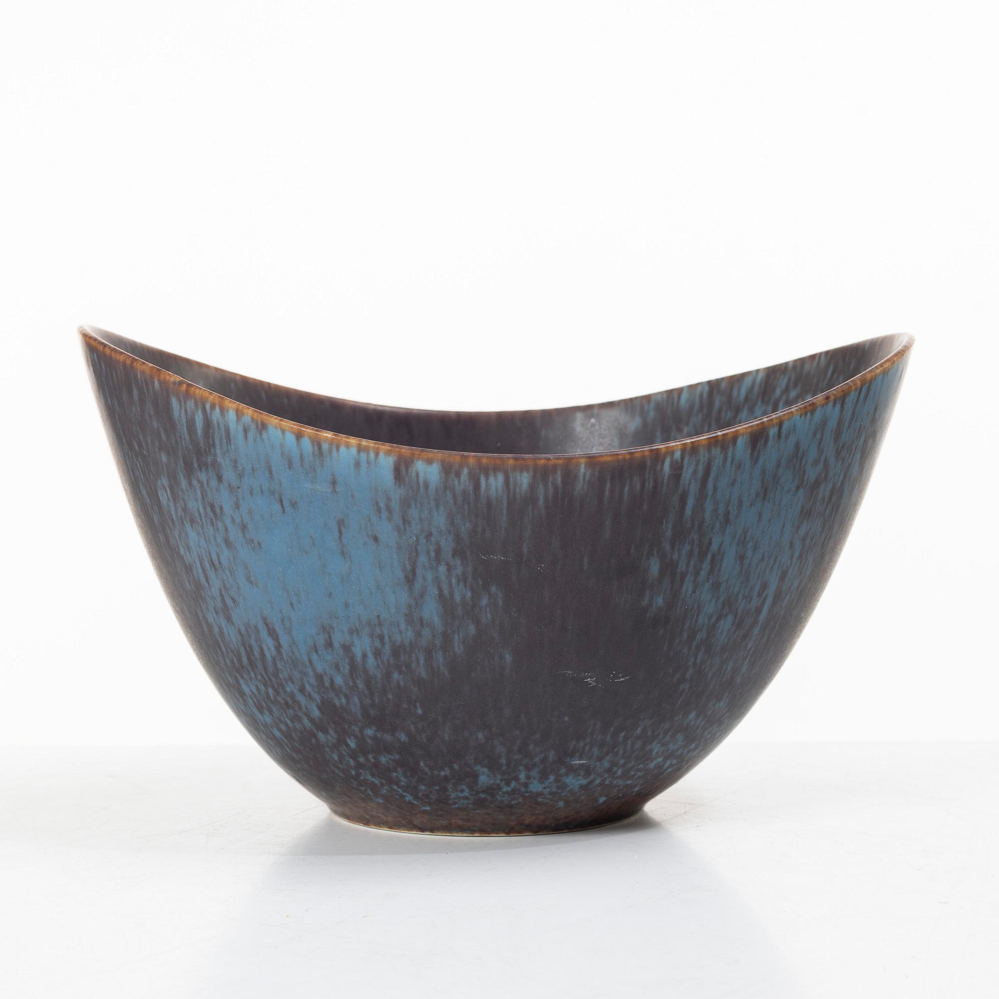 Gunnar Nylund, a stoneware bowl, Rörstrand, model AXK.