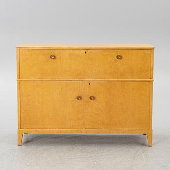 Axel Larsson, tillskrivet, skåp, Svenska Möbelfabrikerna, Bodafors, 1930-40-tal.