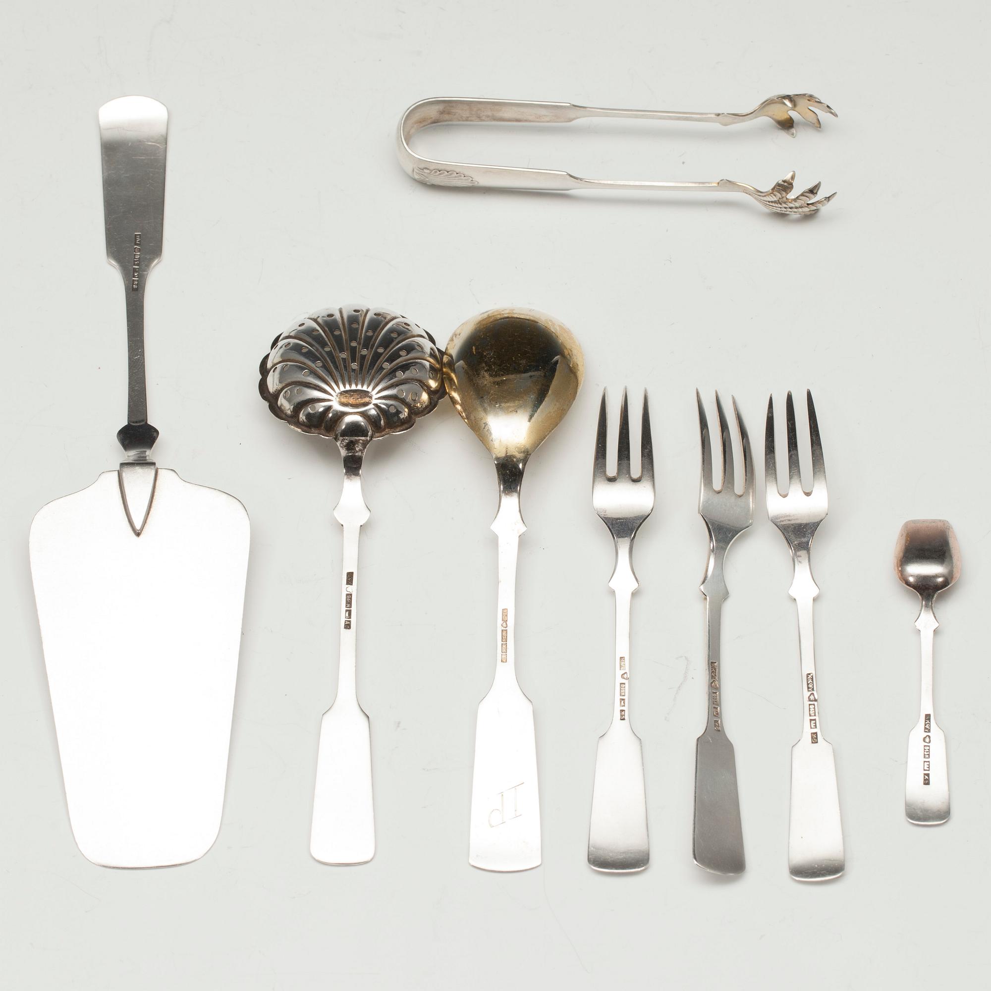 BESTICK, silver, 8 st, Musslan-serien, finska stämplar 1927-1955. Vikt tot. 123 g.