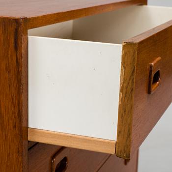 a chest of drawers from the second half of the 20th century.