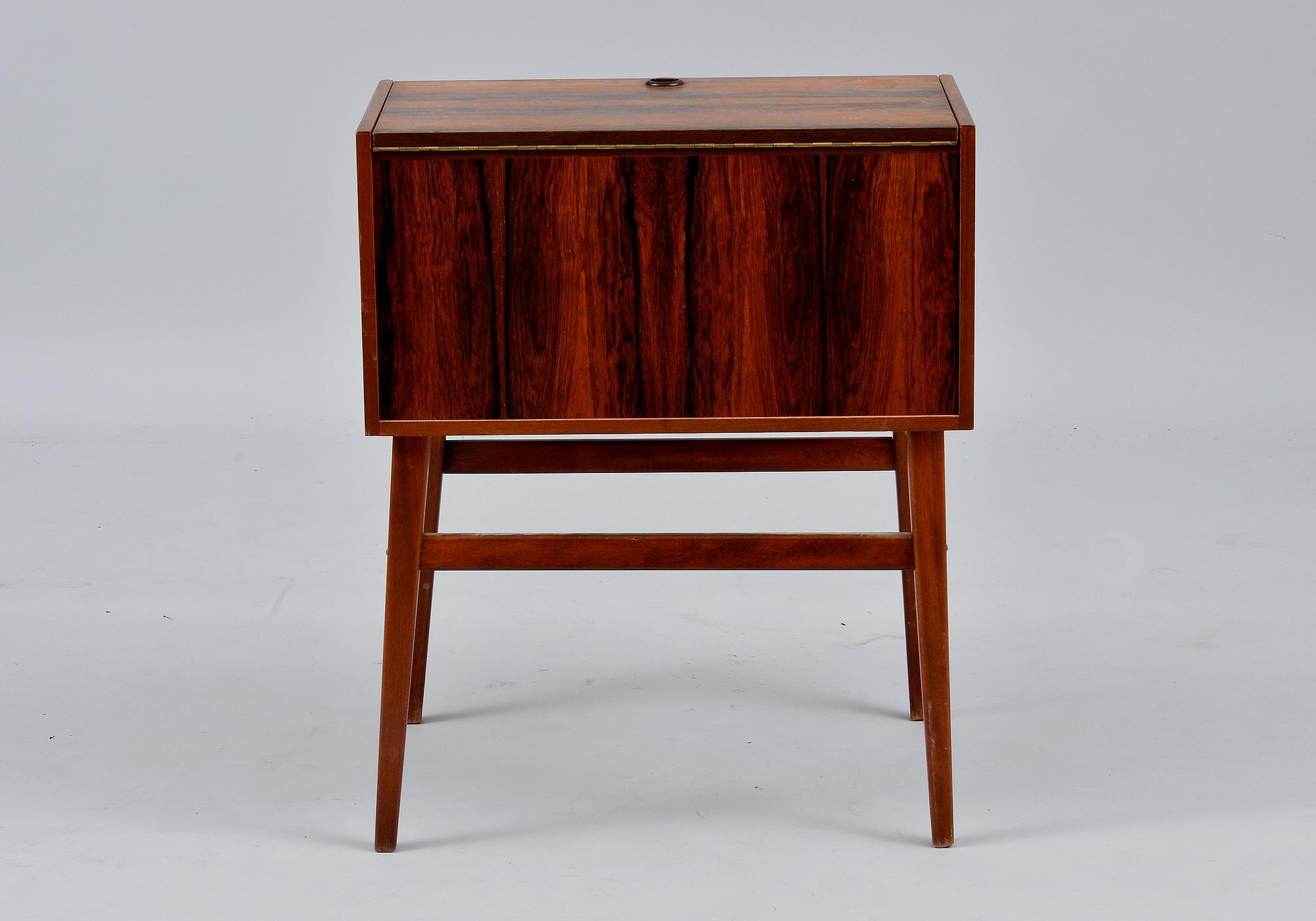 Ilmari Tapiovaara, ATERINSARJA "POLAR", 157 OSAA LAATIKOSTOSSA.