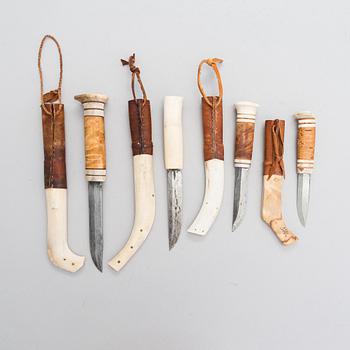4 puukkoa, signeerattuja, saamenkäsityö / duodji, 1900-luku.