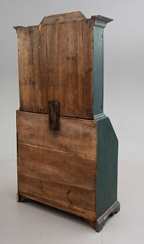 SKRIVSKÅP, allmoge, 1800-talets första hälft.