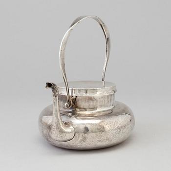 A silver teapot by Ove Bohlin, Stockholm 1968. Weight ca 564 grams.