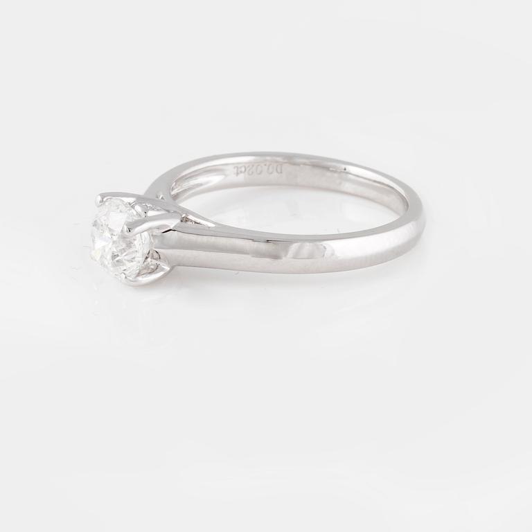 RING med briljantslipad diamant ca 0.60 ct.