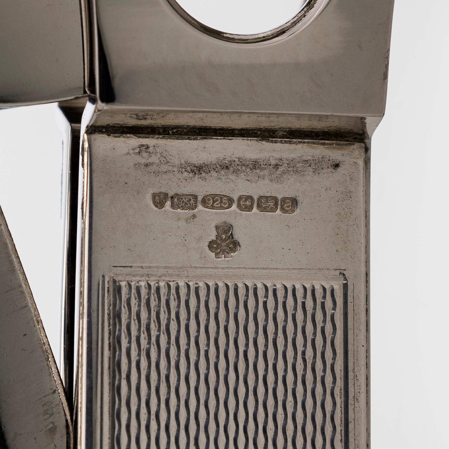 Sikarikotelo ja sikarileikkuri, sterlinghopeaa, Carrs, Sheffield 2005, ja Birmingham vuonna 2000.