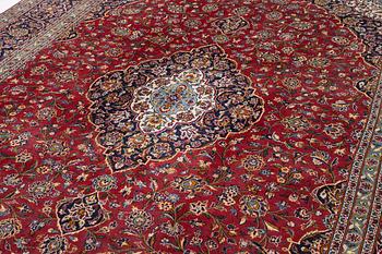 Carpet, Keshan, approx. 399 x 304 cm.