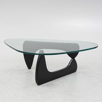 Isamu Noguchi, a 'Noguchi' coffee table, Vitra.