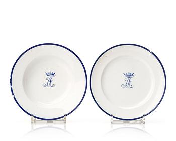 A set of 16 Sévrès plates, Paris, 1804-09. With Axel von Fersens monogram.