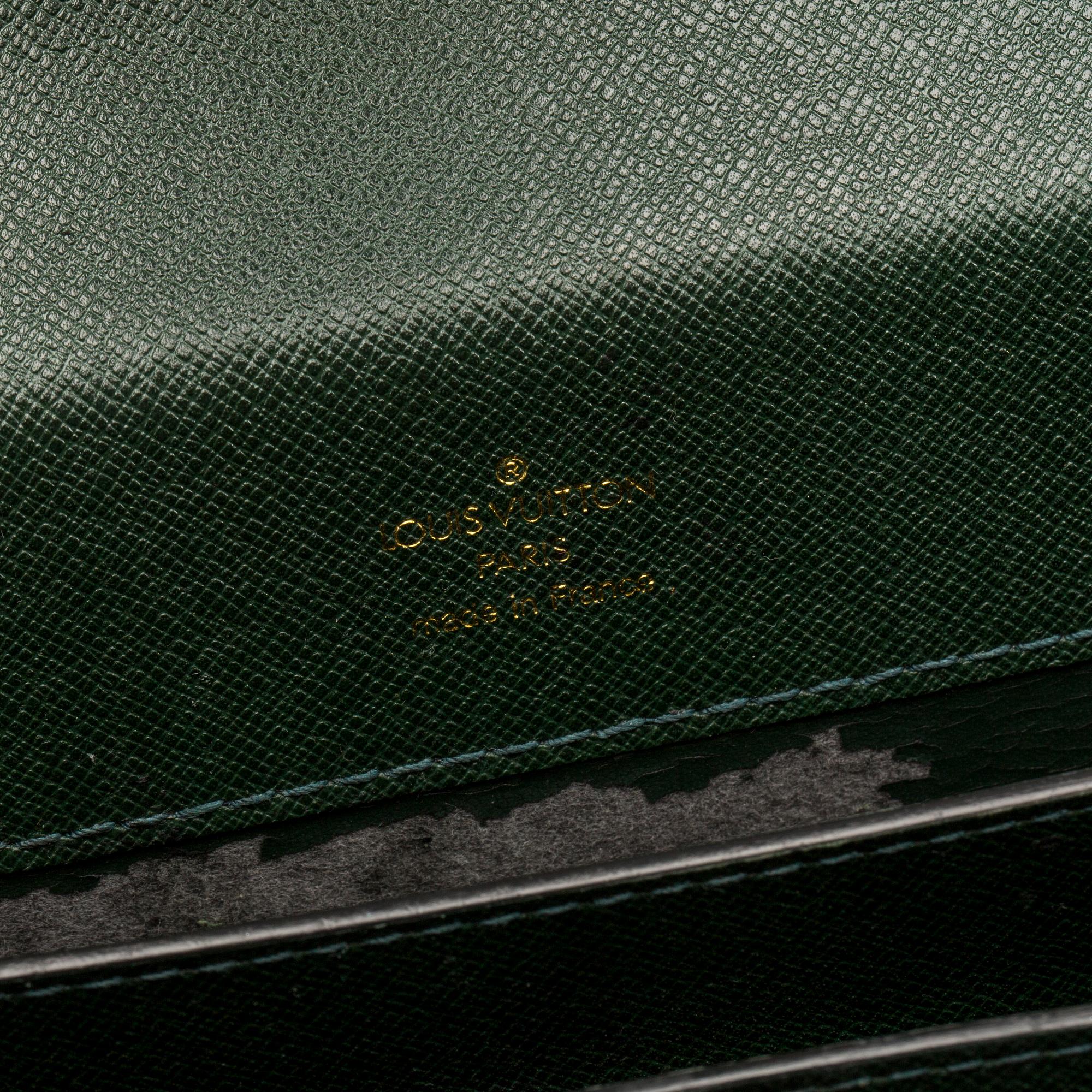 PORTFÖLJ, Louis Vuitton.