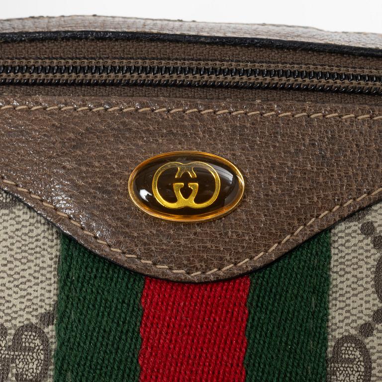 Gucci, Translation: "bag, vintage".
