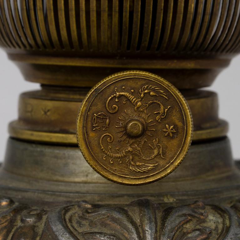 ÖLJYLAMPPU, merkitty Matadorbrenner, vuosisadan vaihde 1800/1900.