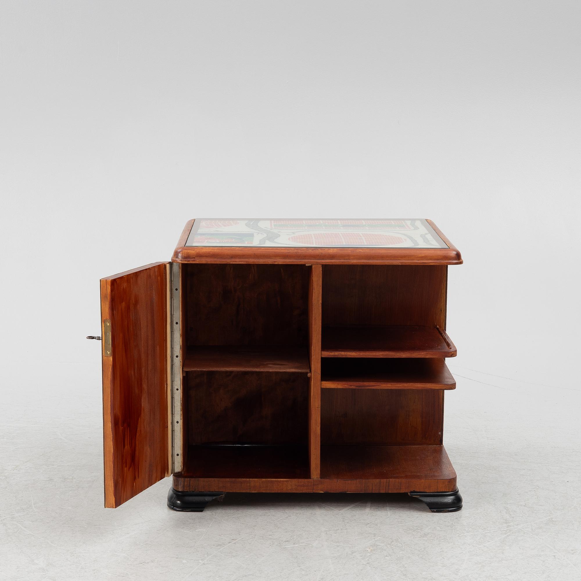 Side table, first half of the 20th century.