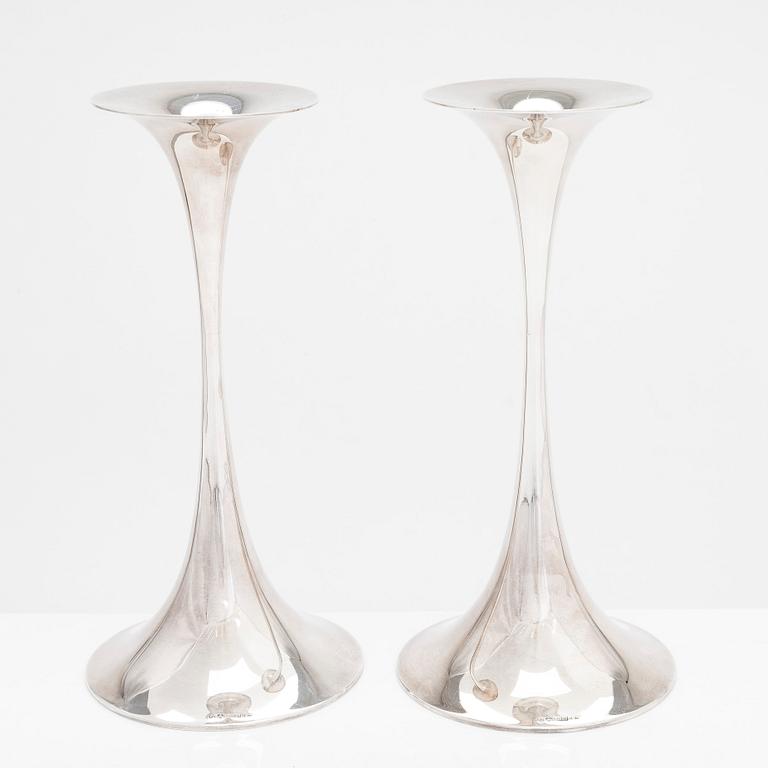 Tapio Wirkkala, a pair of 'Trumpetti' silver candlesticks, Kultakeskus, Hämeenlinna.