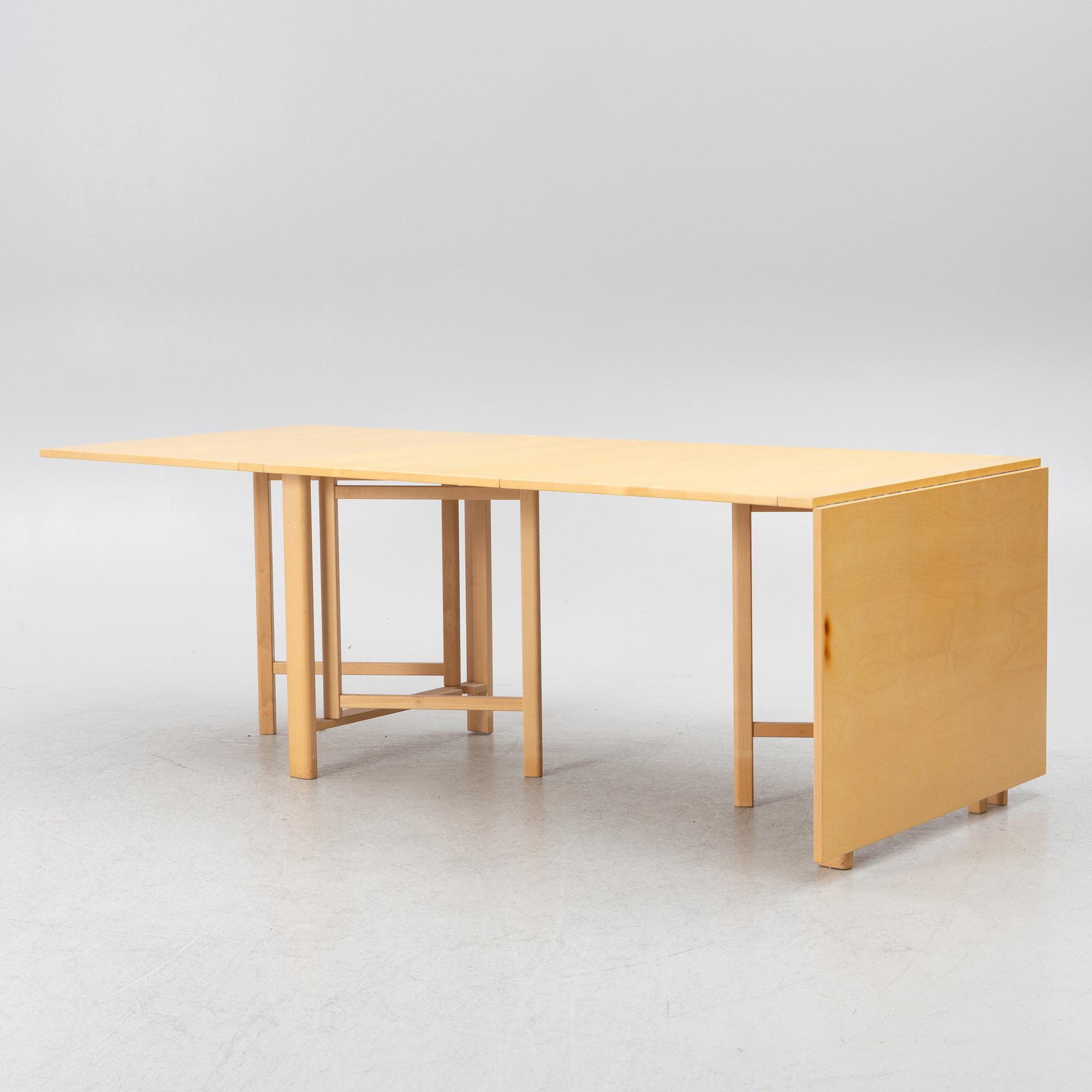 Bruno Mathsson, drop-leaf table, "Maria Flap", Bruno Mathsson International, Värnamo, Sweden.