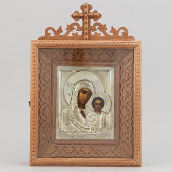 A Russian early 20th century icon, with silver oklad, Moscow 1908-1926.