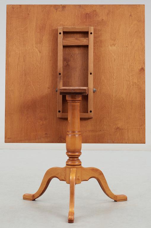 FÄLLBORD, 1900-talets mitt/andra hälft.