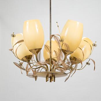 Paavo Tynell, A mid-20th century '9029/5' chandelier for Taito, Finland.