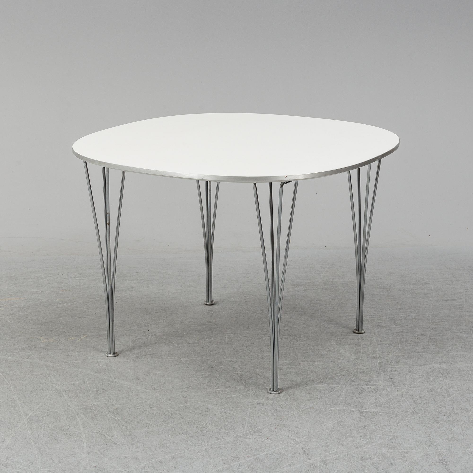 BRUNO MATHSSON & PIET HEIN, bord "Supercirkel", Fritz Hansen, daterat 2003.