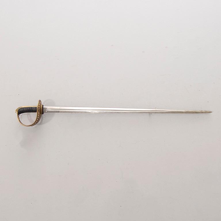 A Swedish cavalry sword 1893 pattern, with scabbard.