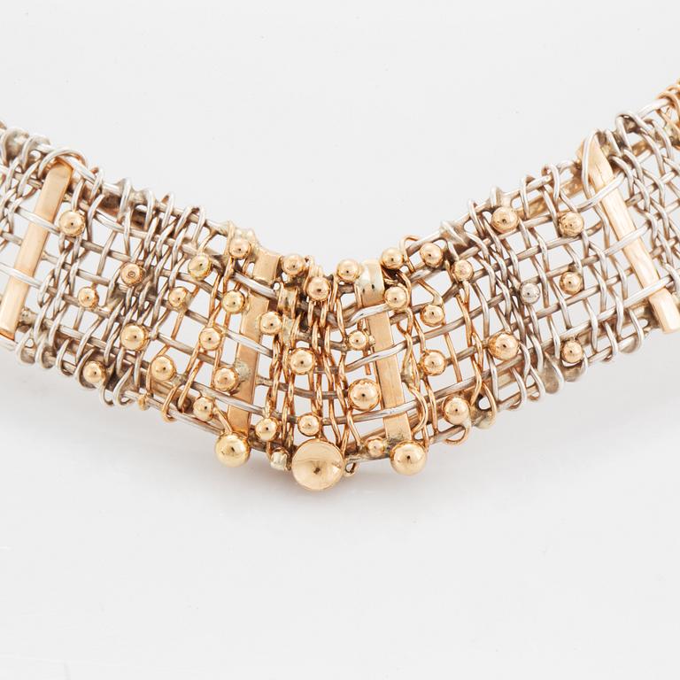 Högbergs Eftr Anette & Marie Silver, Göteborg, 2010, a necklace.