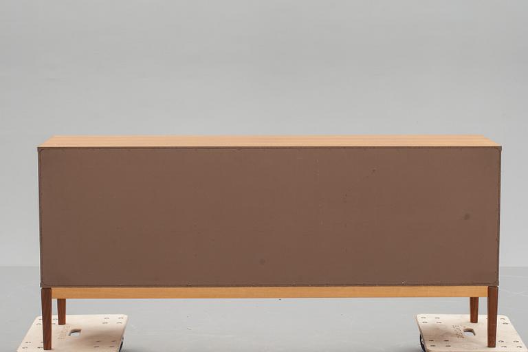SIDEBOARD, Ulferts, Tibro, 1900-talets andra hälft.