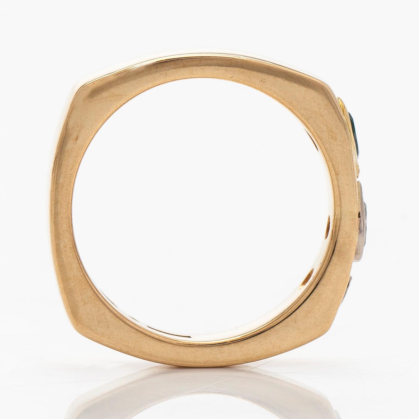 Sormus, pisarahiottu ja markiisihiottu timantti, smaragdi, 18K kultaa, Ilse Gröndahl, Helsinki 1988.