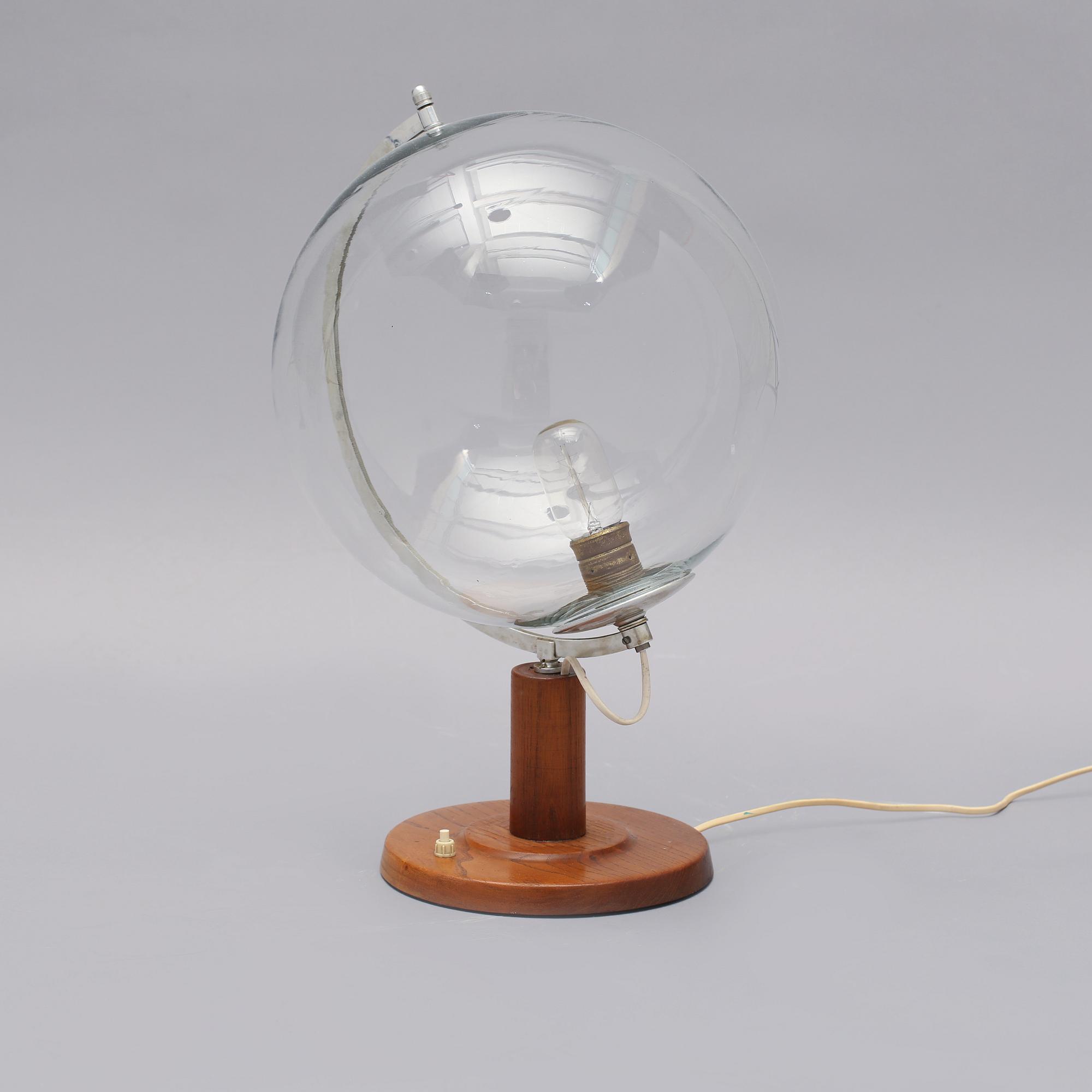 BORDSLAMPA, 1900-talets andra hälft.
