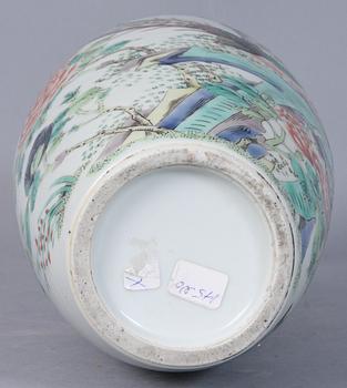 VAS, porslin, Kina, 18/1900-tal.