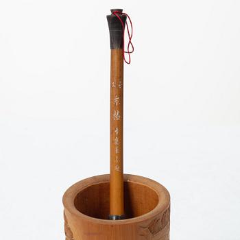 Penselställ med pensel samt ask med sigillvax, Kina, 1900-tal.