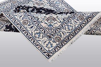 A rug, Nain, paret silk, sk 9 LAA, 204 x 152 cm.