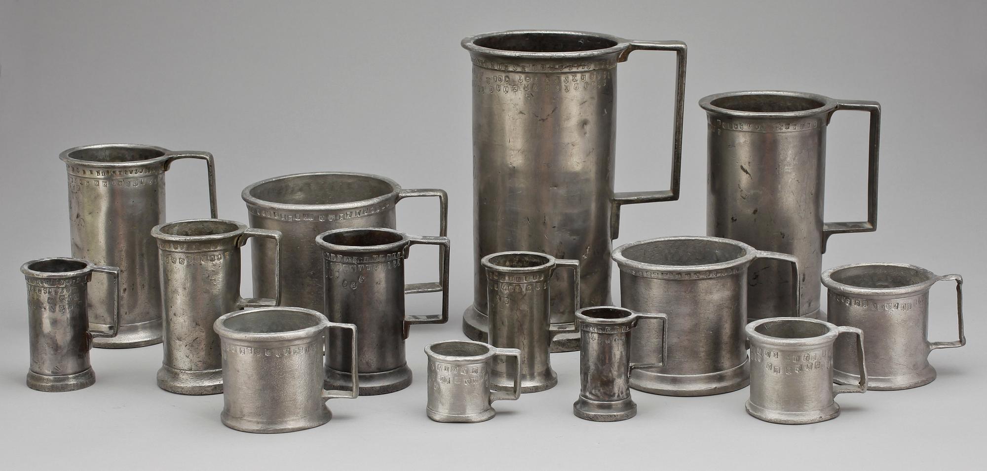 MÅTTSATS, 14 st, tenn, 1800-tal.