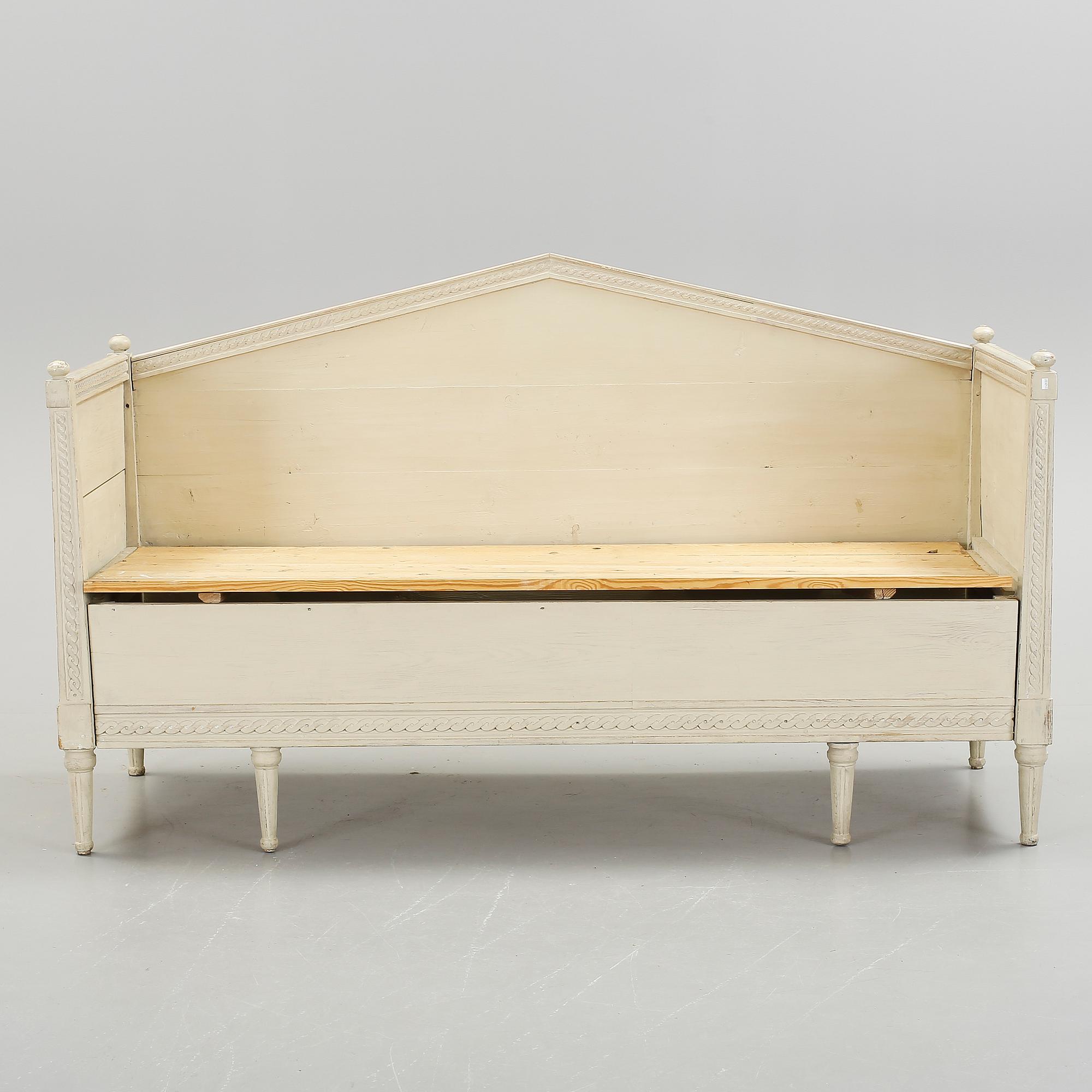 SOFFA, gustavianskt provinsarbete, 1800-talets början.