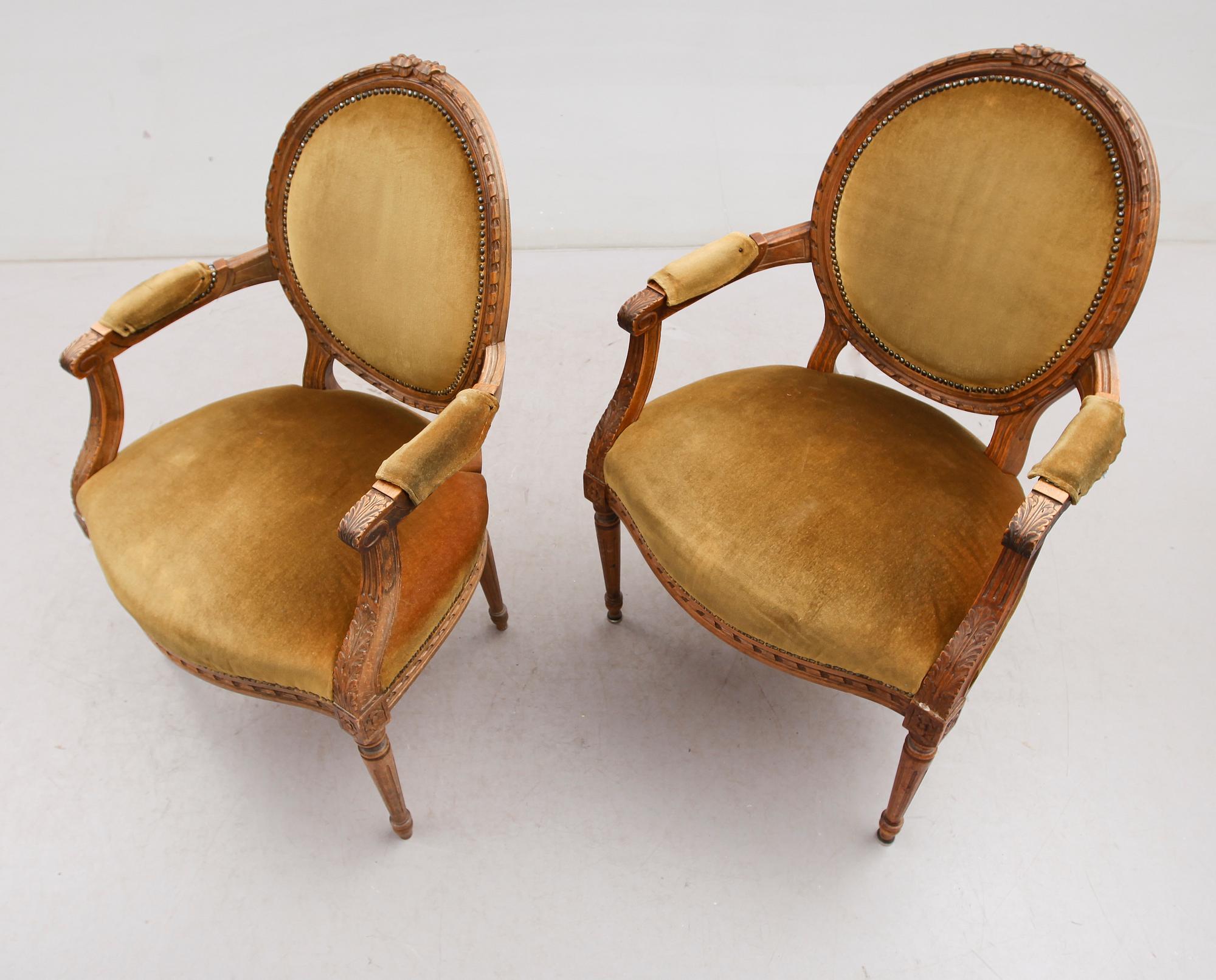 KARMSTOLAR, 1 par, gustaviansk stil, 1900-talets andra hälft.