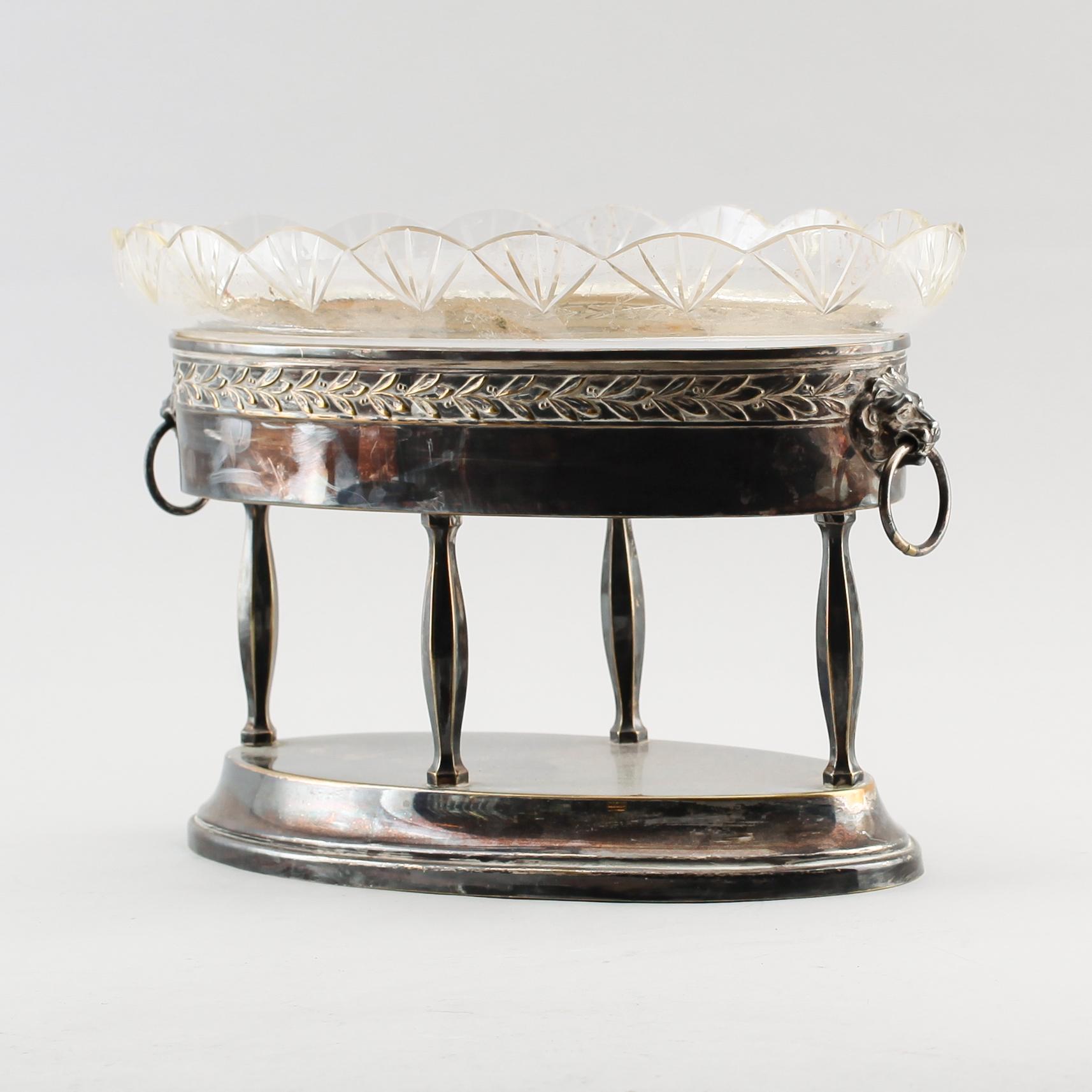 JARDINÄR, nysilver och glas, 1900-talets första hälft.