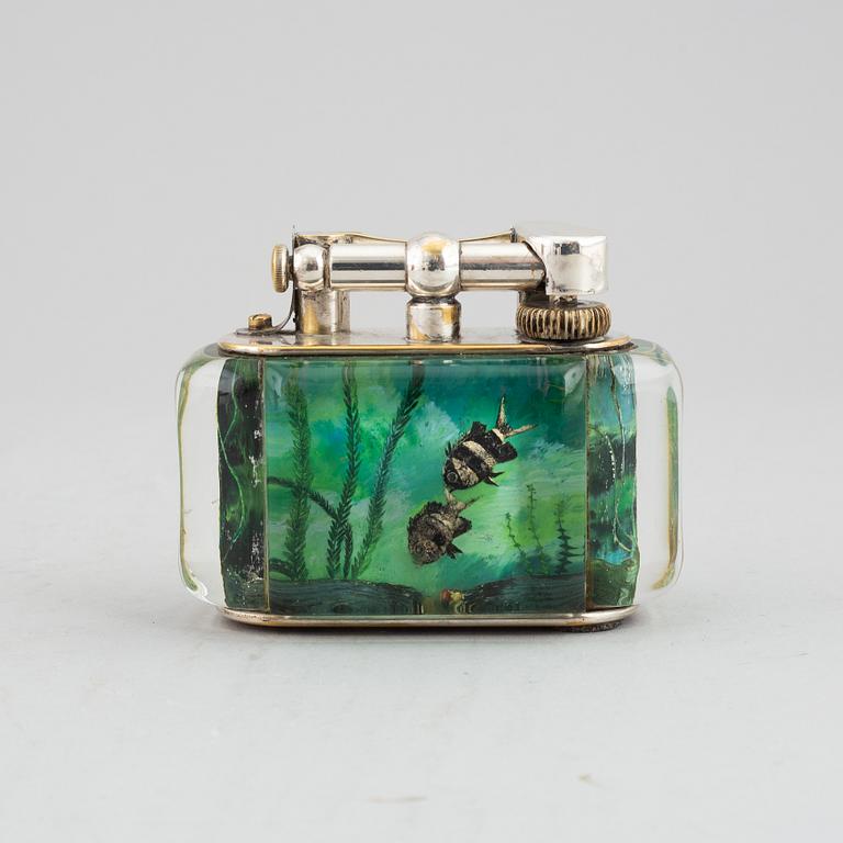 An 'Aquarium' table lighter from Dunhill, 1950's/60's.