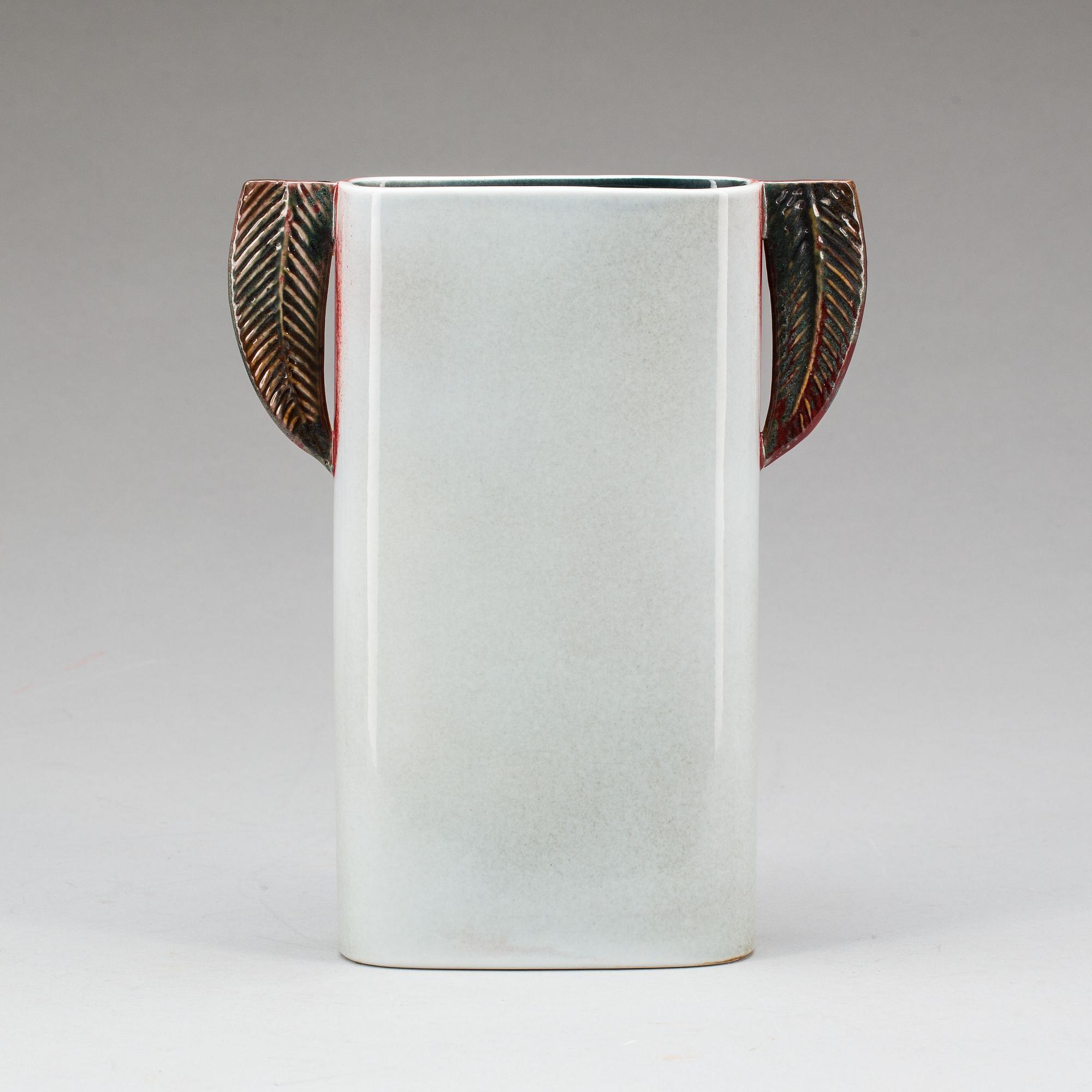 VAS, porslin. Rörstrand, design Jackie Lynd. 10989.