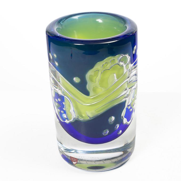 Olle Alberius, an Ariel glass vase, Orrefors, 1980's.