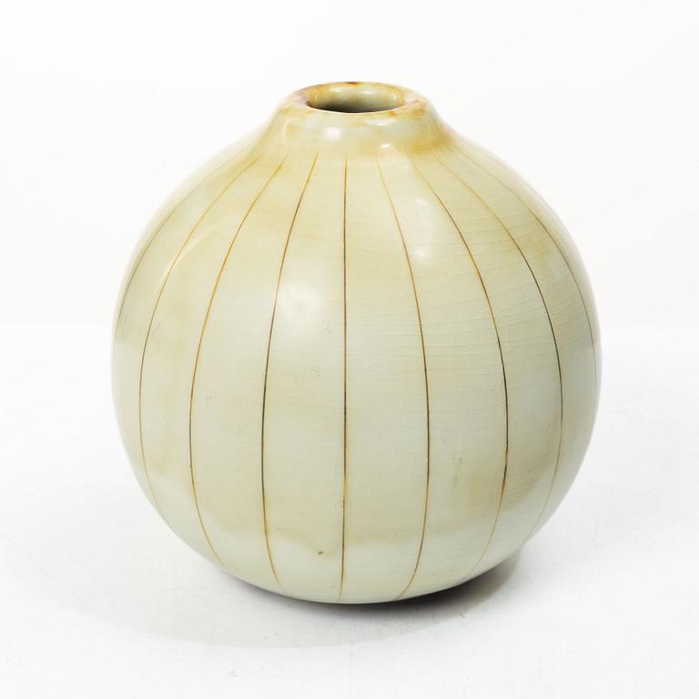 Gertrud Lönegren, A 'Miranda' stoneware vase, Gertrud Lönegren, Rörstrand, 1936–1941.