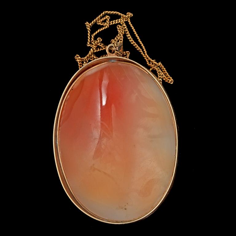 SNÄCKSKALSKAMÉ, 18k guld, Ceson, Göteborg, 1942 samt örhängen, 9k guld, 1900-tal. Tot vikt 28 g.