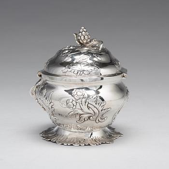 A German 18th century silver sugar casket, probably of Johann Kownatzky, Tilsit 1772.