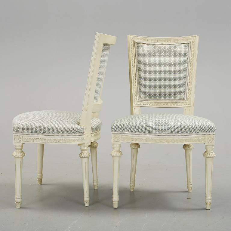 STOLAR, 10 st. Gustaviansk stil, 1900-talets andra hälft.