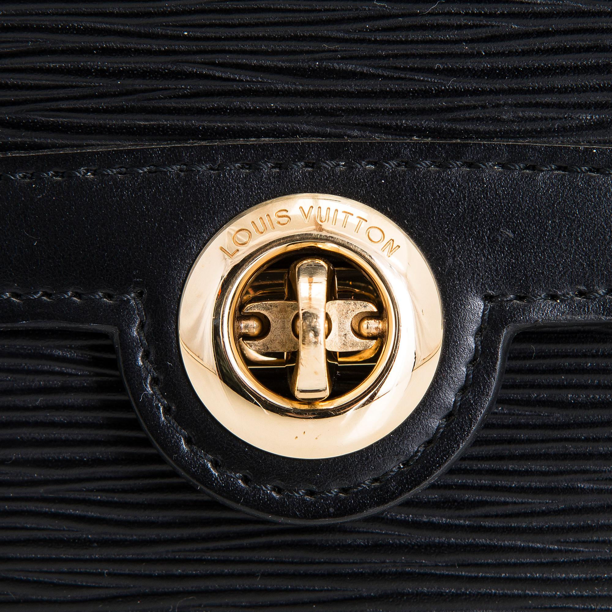 Louis Vuitton "Arche" pochette/ väska.