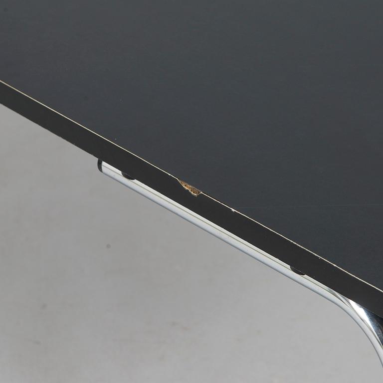 Yrjö Kukkapuro, a 1970s 'Remmi' coffee table for Haimi.