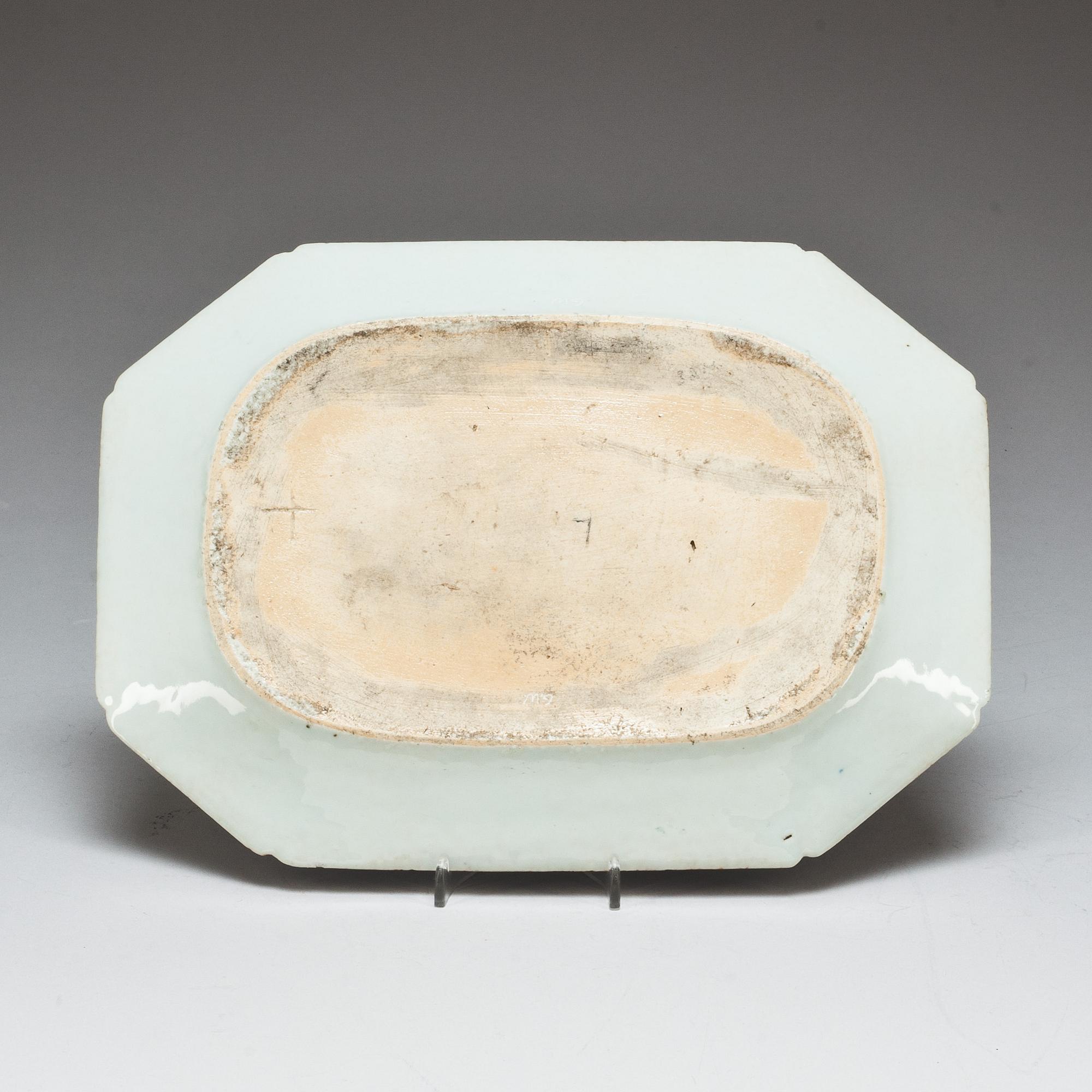 STEKFAT, porslin, Kina, 1700-tal.