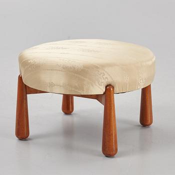 Josef Frank, a  model "B2019" stool, Firma Svenskt Tenn, pre 1985.