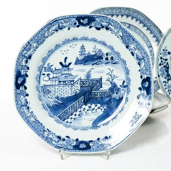 A group of seven Chinese blue and white porcelain plates and five dessert dishes, Qing dynasty, Qianlong (1736-95).