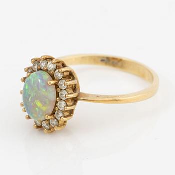 Ring, H. Stern, 18K guld med opal och briljantslipade diamanter.