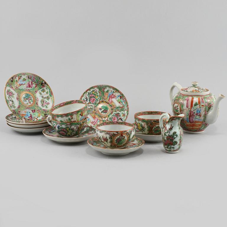 SERVISDELAR, 13 st, porslin, Kanton, Kina, 1800/1900-tal.