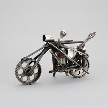 BOB PASTERKAMP, skulptur, metall. Signerad BP.